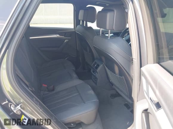 ✅ 2024 Audi Q5 S line Premium • VIN: WA1GAAFY1R2103406 • Лот: 43008540. Опубликован ранее на IAAI с пробегом 5 065 миль. Бесплатный доступ к архиву аукционных продаж из США и подробный отчёт об истории автомобиля на DreamBid. Изображение 8.