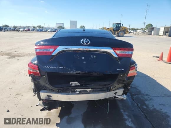 ✅ 2018 Toyota Avalon Limited • VIN: 4T1BK1EB0JU273495 • Lot: 91065705. Wystawiony na Copart z przebiegiem 42 362 mil. Bezpłatny archiwum sprzedaży aukcyjnych z USA i szczegółowy raport historii pojazdu na DreamBid. Zdjęcie 6.