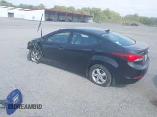 ✅ 2014 Hyundai Elantra SE • VIN: 5NPDH4AE9EH539058 • Lot: 43135781. Listed on IAAI with 111,737 mi. Free auction sales archive from the USA and detailed vehicle history report at DreamBid. Image 3.