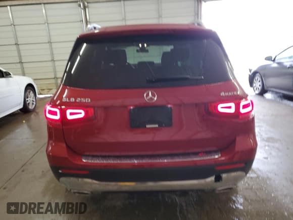 ✅ 2020 Mercedes-Benz GLB 250 • VIN: W1N4M4HB3LW039758 • Lot: 92217195. Wystawiony na Copart z przebiegiem 63 267 mil. Bezpłatny archiwum sprzedaży aukcyjnych z USA i szczegółowy raport historii pojazdu na DreamBid. Zdjęcie 6.