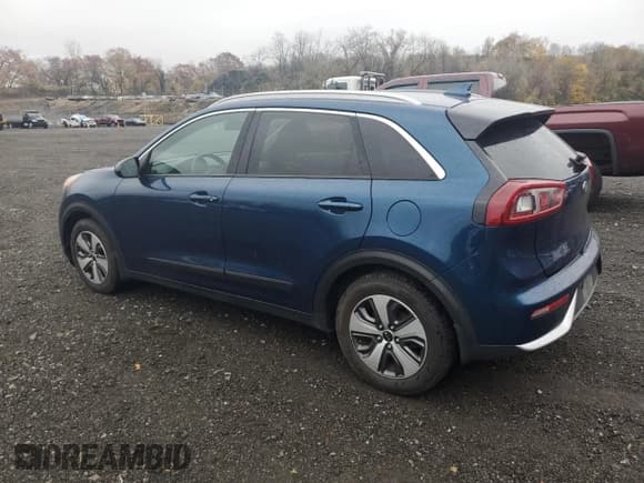 ✅ 2017 Kia Niro LX • VIN: KNDCB3LC9H5066981 • Lot: 92288525. Wystawiony na Copart z przebiegiem 190 878 mil. Bezpłatny archiwum sprzedaży aukcyjnych z USA i szczegółowy raport historii pojazdu na DreamBid. Zdjęcie 2.