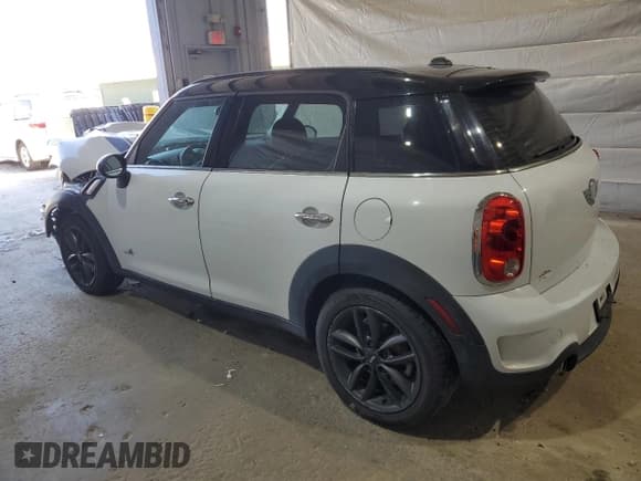 ✅ 2011 MINI Countryman S • VIN: WMWZC5C56BWH99334 • Лот: 71984815. Опубликован ранее на Copart с пробегом 101 229 миль. Бесплатный доступ к архиву аукционных продаж из США и подробный отчёт об истории автомобиля на DreamBid. Изображение 2.