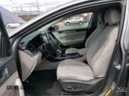 ✅ 2019 Hyundai Sonata SEL • VIN: 5NPE34AF5KH776833 • Лот: 56529343. Опубликован ранее на Copart с пробегом 98 306 миль. Бесплатный доступ к архиву аукционных продаж из США и подробный отчёт об истории автомобиля на DreamBid. Изображение 7.