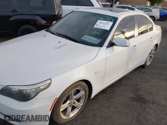 ✅ 2008 BMW 5 Series 528i • VIN: WBANU53548CT13185 • Lot: 43676125. Listed on IAAI with 121,799 mi. Free auction sales archive from the USA and detailed vehicle history report at DreamBid. Image 6.