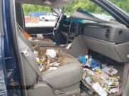 ✅ 2003 GMC Yukon XL SLT • VIN: 1GKEC16Z23J166337 • Lot: 42205992. Wystawiony na IAAI z przebiegiem 198 649 mil. Bezpłatny archiwum sprzedaży aukcyjnych z USA i szczegółowy raport historii pojazdu na DreamBid. Zdjęcie 5.