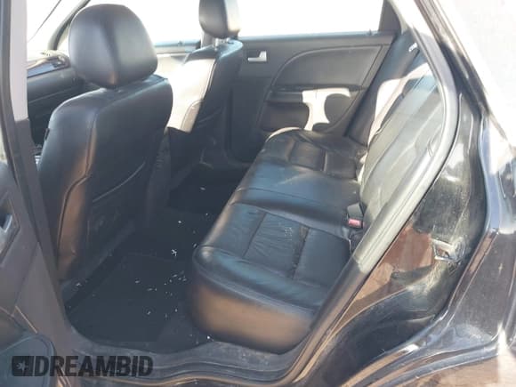 ✅ 2007 Ford Five Hundred Limited • VIN: 1FAHP25167G114538 • Lot: 42727095. Wystawiony na IAAI z przebiegiem 200 645 mil. Bezpłatny archiwum sprzedaży aukcyjnych z USA i szczegółowy raport historii pojazdu na DreamBid. Zdjęcie 8.