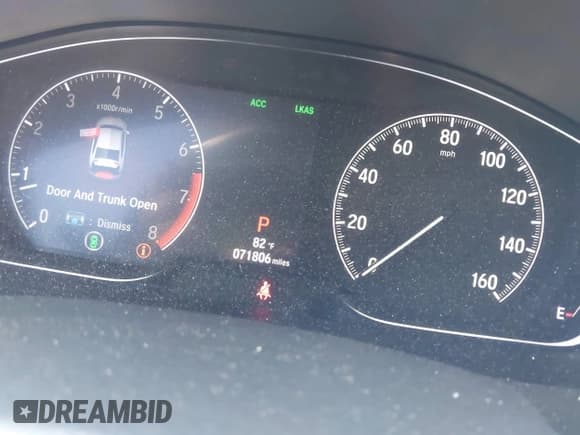 ✅ 2018 Honda Accord Touring • VIN: 1HGCV1F99JA059037 • Lot: 43305330. Listed on IAAI with 71,806 mi. Free auction sales archive from the USA and detailed vehicle history report at DreamBid. Image 7.