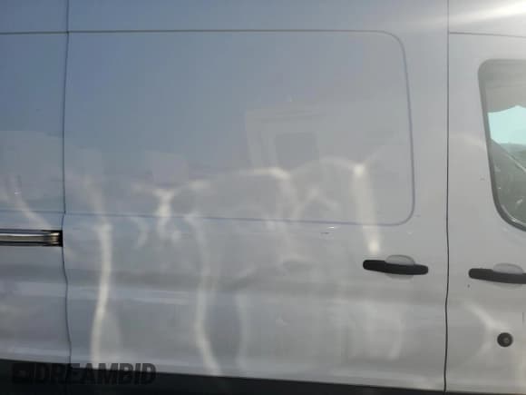 ✅ 2019 Ford Transit • VIN: 1FTYE2CM2KKB32473 • Lot: 70433405. Listed on Copart with 133,633 mi. Free auction sales archive from the USA and detailed vehicle history report at DreamBid. Image 11.