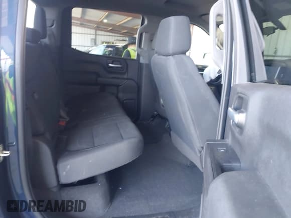 ✅ 2020 Chevrolet Silverado 1500 Custom • VIN: 3GCPWBEF5LG325863 • Lot: 43134061. Listed on IAAI with 74,991 mi. Free auction sales archive from the USA and detailed vehicle history report at DreamBid. Image 8.