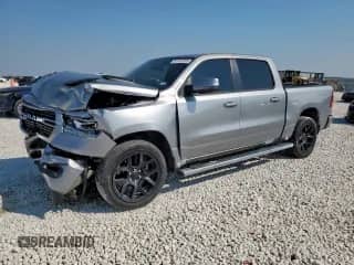 2023 Ram 1500 Laramie z VIN 1C6SRFJT7PN662379, wystawiony jako Copart lot #81452325 z przebiegiem 27 254 mil mil oraz Szkoda całkowita • Salvage title. Historia ofert i sprzedaży dostępna na DreamBid. Obrazek 1.