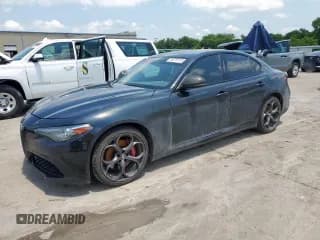 ✅ 2021 Alfa Romeo Giulia Ti • VIN: ZARFANBN7M7643882 • Lot: 59276115. Wystawiony na Copart z przebiegiem 44 782 mil. Bezpłatny archiwum sprzedaży aukcyjnych z USA i szczegółowy raport historii pojazdu na DreamBid. Zdjęcie 1.