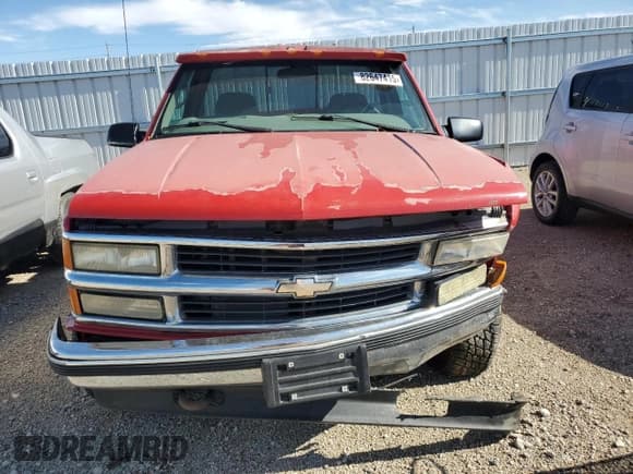 ✅ 1997 Chevrolet Silverado 1500 • VIN: 1GCEK14R4VZ114570 • Lot: 82647415. Listed on Copart with 171,514 mi. Free auction sales archive from the USA and detailed vehicle history report at DreamBid. Image 5.