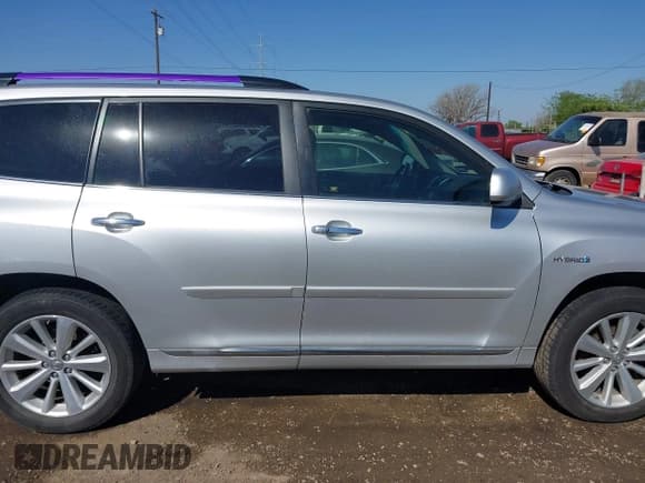 ✅ 2012 Toyota Highlander Limited • VIN: JTEDC3EH6C2007841 • Lot: 41766616. Listed on IAAI with 128,089 mi. Free auction sales archive from the USA and detailed vehicle history report at DreamBid. Image 12.