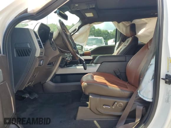 ✅ 2022 Ford F-350 XL • VIN: 1FT8W3BT3NEF43864 • Лот: 84952945. Опубликован ранее на Copart с пробегом 62 364 миль. Бесплатный доступ к архиву аукционных продаж из США и подробный отчёт об истории автомобиля на DreamBid. Изображение 7.