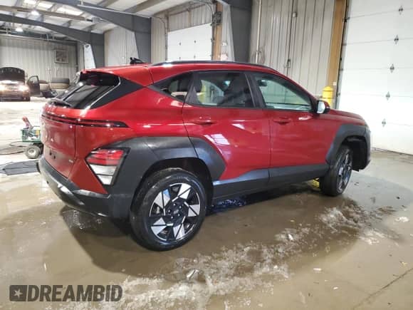 2024 Hyundai Kona SEL with VIN KM8HBCAB6RU137542, listed as a Copart auction lot 42332735 with 17,911 mi miles and Clean title. Bid and sale history available at DreamBid. Image 3.