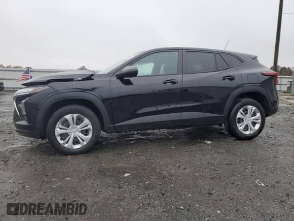 2024 Chevrolet Trax LS с VIN KL77LFE23RC077876, выставлен на аукционе Copart как лот 90899545 с пробегом 17 067 миль миль и Чистый • Clean title. История ставок и продаж доступна на DreamBid. Изображение 1.