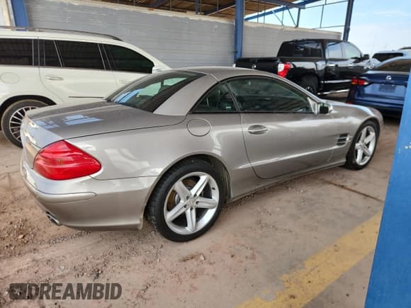 ✅ 2004 Mercedes-Benz SL 500 • VIN: WDBSK75F04F085500 • Lot: 70141335. Listed on Copart with 61,705 mi. Free auction sales archive from the USA and detailed vehicle history report at DreamBid. Image 3.