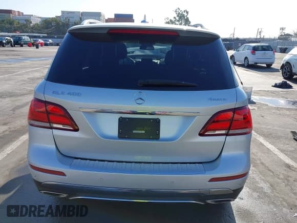 ✅ 2019 Mercedes-Benz GLE 400 • VIN: 4JGDA5GB9KB213261 • Lot: 41947362. Listed on IAAI with 60,068 mi. Free auction sales archive from the USA and detailed vehicle history report at DreamBid. Image 16.