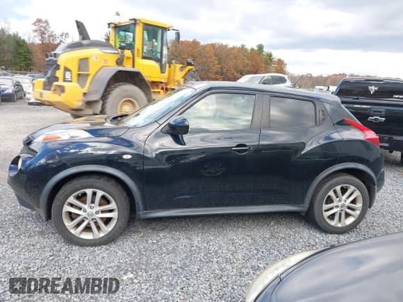 ✅ 2013 Nissan Juke S • VIN: JN8AF5MV1DT220584 • Лот: 43609506. Опубликован ранее на IAAI с пробегом 73 245 миль. Бесплатный доступ к архиву аукционных продаж из США и подробный отчёт об истории автомобиля на DreamBid. Изображение 13.