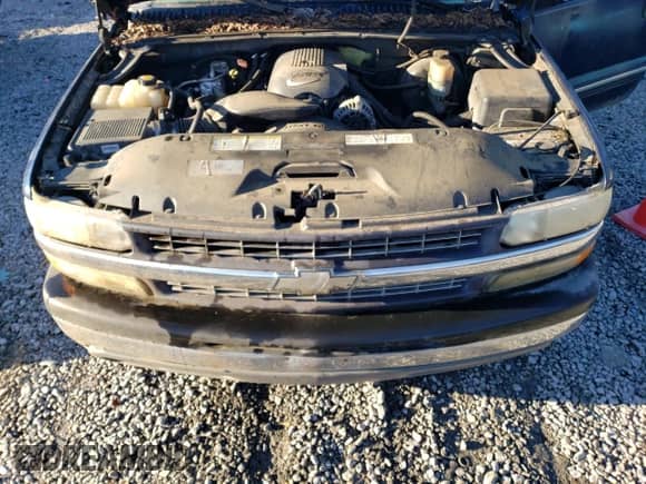 2001 Chevrolet Silverado 1500 LT z VIN 1GCEC19T11Z180375, wystawiony jako Copart lot #84170524 z przebiegiem 180 728 mil mil oraz Szkoda całkowita • Salvage title. Historia ofert i sprzedaży dostępna na DreamBid. Obrazek 11.