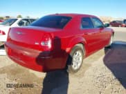 ✅ 2007 Chrysler 300 Touring • VIN: 2C3KA53G07H835327 • Lot: 43788233. Wystawiony na IAAI z przebiegiem 206 639 mil. Bezpłatny archiwum sprzedaży aukcyjnych z USA i szczegółowy raport historii pojazdu na DreamBid. Zdjęcie 4.