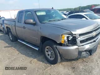 ✅ 2008 Chevrolet Silverado 1500 Work Truck • VIN: 1GCEK19C18Z305677 • Lot: 42674815. Listed on IAAI with 133,656 mi. Free auction sales archive from the USA and detailed vehicle history report at DreamBid. Image 1.