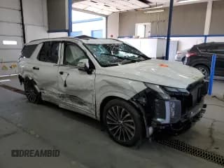 ✅ 2023 Hyundai Palisade Calligraphy • VIN: KM8R7DGE1PU520671 • Лот: 67910334. Опубликован ранее на Copart с пробегом 49 571 миль. Бесплатный доступ к архиву аукционных продаж из США и подробный отчёт об истории автомобиля на DreamBid. Изображение 4.