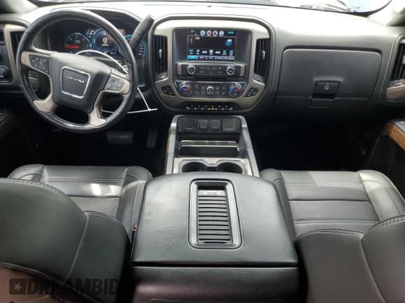 ✅ 2018 GMC Sierra 1500 Denali • VIN: 3GTU2PEC6JG249276 • Лот: 57593985. Опубликован ранее на Copart с пробегом 53 273 миль. Бесплатный доступ к архиву аукционных продаж из США и подробный отчёт об истории автомобиля на DreamBid. Изображение 8.