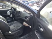 ✅ 2019 Jeep Cherokee Limited • VIN: 1C4PJLDB7KD479425 • Lot: 43591556. Listed on IAAI with 98,041 mi. Free auction sales archive from the USA and detailed vehicle history report at DreamBid. Image 5.