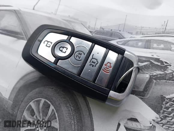 ✅ 2020 Ford Explorer ST • VIN: 1FM5K8GC0LGA42805 • Lot: 43603467. Wystawiony na IAAI z przebiegiem 63 188 mil. Bezpłatny archiwum sprzedaży aukcyjnych z USA i szczegółowy raport historii pojazdu na DreamBid. Zdjęcie 11.