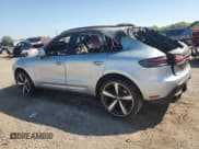 ✅ 2022 Porsche Macan • VIN: WP1AA2A56NLB11888 • Lot: 71027015. Wystawiony na Copart z przebiegiem Nie podano. Bezpłatny archiwum sprzedaży aukcyjnych z USA i szczegółowy raport historii pojazdu na DreamBid. Zdjęcie 2.