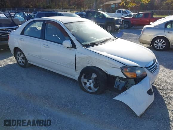 ✅ 2009 Kia Spectra EX • VIN: KNAFE221195654998 • Lot: 43656836. Wystawiony na IAAI z przebiegiem 127 359 mil. Bezpłatny archiwum sprzedaży aukcyjnych z USA i szczegółowy raport historii pojazdu na DreamBid. Zdjęcie 1.