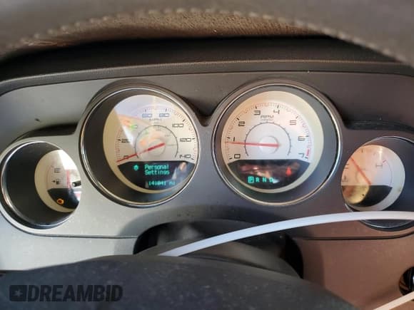 ✅ 2014 Dodge Challenger Rallye Redline • VIN: 2C3CDYAG8EH100480 • Lot: 71097734. Wystawiony na Copart z przebiegiem 141 841 mil. Bezpłatny archiwum sprzedaży aukcyjnych z USA i szczegółowy raport historii pojazdu na DreamBid. Zdjęcie 9.