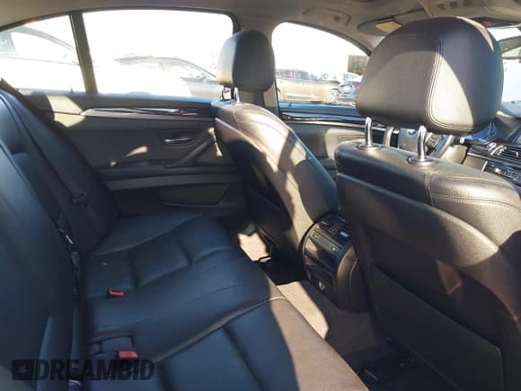 ✅ 2015 BMW 5 Series 528i xDrive • VIN: WBA5A7C50FD628710 • Lot: 43660701. Listed on IAAI with 133,009 mi. Free auction sales archive from the USA and detailed vehicle history report at DreamBid. Image 8.