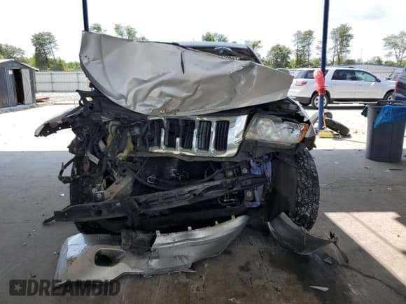 ✅ 2011 Jeep Grand Cherokee Laredo • VIN: 1J4RS4GG0BC545560 • Lot: 69084775. Listed on Copart with Not provided. Free auction sales archive from the USA and detailed vehicle history report at DreamBid. Image 5.