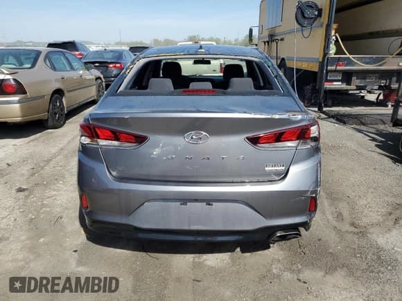 ✅ 2018 Hyundai Sonata SE • VIN: 5NPE24AF7JH672832 • Lot: 48059713. Listed on Copart with 43,931 mi. Free auction sales archive from the USA and detailed vehicle history report at DreamBid. Image 6.