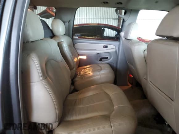 ✅ 2000 Chevrolet Suburban LS • VIN: 3GNFK16T6YG129595 • Лот: 66700195. Опубликован ранее на Copart с пробегом 223 804 миль. Бесплатный доступ к архиву аукционных продаж из США и подробный отчёт об истории автомобиля на DreamBid. Изображение 11.