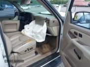 ✅ 2003 GMC Yukon XL SLT • VIN: 1GKEC16Z73J266742 • Lot: 42480304. Wystawiony na IAAI z przebiegiem Nie podano. Bezpłatny archiwum sprzedaży aukcyjnych z USA i szczegółowy raport historii pojazdu na DreamBid. Zdjęcie 5.