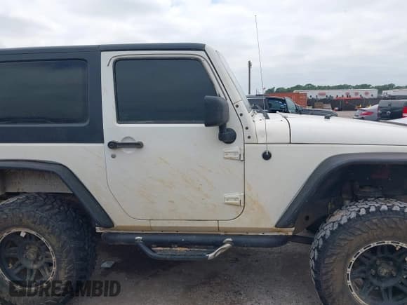 ✅ 2008 Jeep Wrangler X • VIN: 1J4FZ24108L653849 • Lot: 42305913. Listed on IAAI with 220,937 mi. Free auction sales archive from the USA and detailed vehicle history report at DreamBid. Image 12.