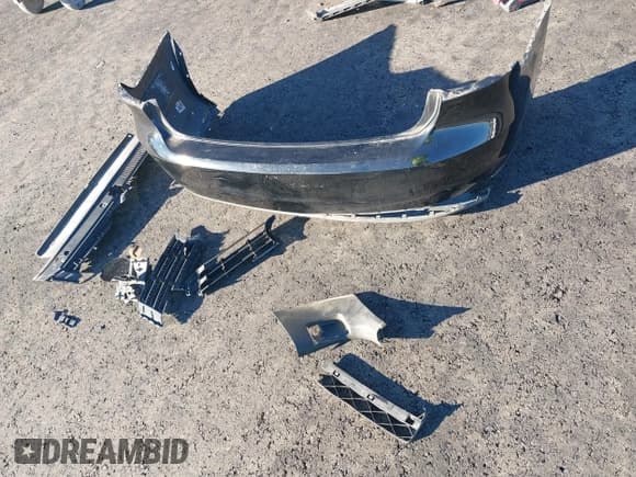 ✅ 2014 Volkswagen Passat S • VIN: 1VWAP7A34EC025391 • Lot: 43504449. Listed on IAAI with 136,114 mi. Free auction sales archive from the USA and detailed vehicle history report at DreamBid. Image 11.