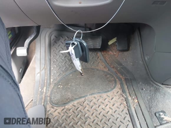 ✅ 2010 Honda Odyssey EX-L • VIN: 5FNRL3H67AB090100 • Lot: 43296079. Listed on IAAI with 174,283 mi. Free auction sales archive from the USA and detailed vehicle history report at DreamBid. Image 11.