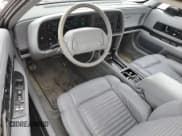 ✅ 1990 Buick Reatta • VIN: 1G4EC13C5LB904682 • Lot: 52953305. Wystawiony na Copart z przebiegiem 68 669 mil. Bezpłatny archiwum sprzedaży aukcyjnych z USA i szczegółowy raport historii pojazdu na DreamBid. Zdjęcie 8.