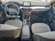 ✅ 2020 Ford Escape SE • VIN: 1FMCU9G68LUB47854 • Lot: 93571385. Wystawiony na Copart z przebiegiem 64 962 mil. Bezpłatny archiwum sprzedaży aukcyjnych z USA i szczegółowy raport historii pojazdu na DreamBid. Zdjęcie 8.