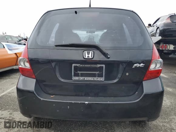 ✅ 2007 Honda Fit • VIN: JHMGD38457S012962 • Lot: 55927755. Wystawiony na Copart z przebiegiem 172 153 mil. Bezpłatny archiwum sprzedaży aukcyjnych z USA i szczegółowy raport historii pojazdu na DreamBid. Zdjęcie 6.