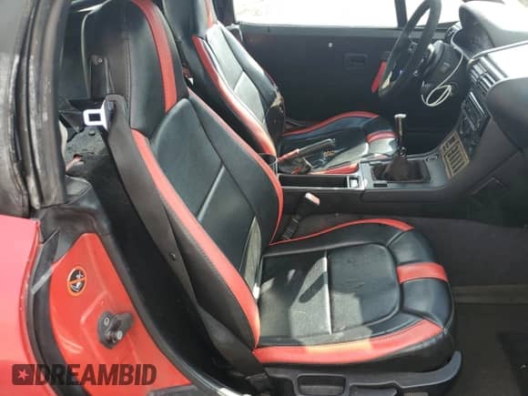 1996 BMW 3 Series Z3 1.9 с VIN 4USCH7324TLB69143, выставлен на аукционе Copart как лот 87480535 с пробегом 173 389 миль миль и Списание • Salvage title. История ставок и продаж доступна на DreamBid. Изображение 10.