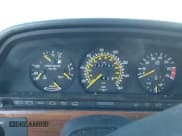 ✅ 1990 Mercedes-Benz 420 SEL • VIN: WDBCA35E6LA523021 • Lot: 43455189. Wystawiony na IAAI z przebiegiem 142 784 mil. Bezpłatny archiwum sprzedaży aukcyjnych z USA i szczegółowy raport historii pojazdu na DreamBid. Zdjęcie 7.