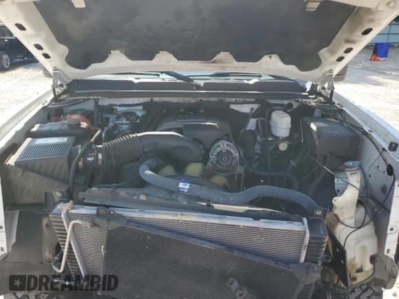 ✅ 2008 Chevrolet Silverado 2500HD 1LT • VIN: 1GCHK29K08E214305 • Lot: 57968475. Wystawiony na Copart z przebiegiem 173 232 mil. Bezpłatny archiwum sprzedaży aukcyjnych z USA i szczegółowy raport historii pojazdu na DreamBid. Zdjęcie 11.