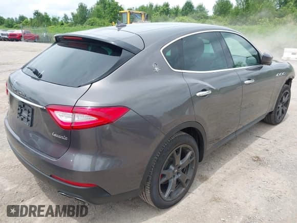 ✅ 2018 Maserati Levante • VIN: ZN661XUA2JX297461 • Lot: 42671491. Listed on IAAI with 96,952 mi. Free auction sales archive from the USA and detailed vehicle history report at DreamBid. Image 4.