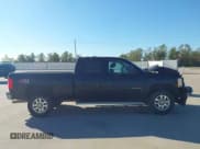 ✅ 2014 Chevrolet Silverado 2500HD High Country • VIN: 1GC1KXEG7EF172401 • Lot: 43634524. Wystawiony na IAAI z przebiegiem 171 448 mil. Bezpłatny archiwum sprzedaży aukcyjnych z USA i szczegółowy raport historii pojazdu na DreamBid. Zdjęcie 13.