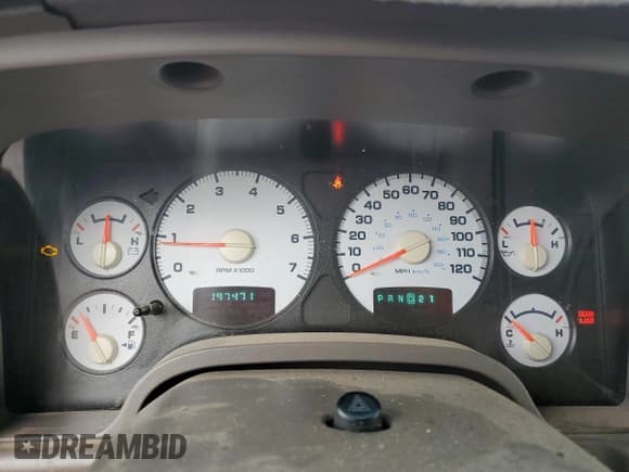 ✅ 2003 Dodge 1500 ST • VIN: 1D7HU16D23J610588 • Лот: 82815254. Опубликован ранее на Copart с пробегом 197 471 миль. Бесплатный доступ к архиву аукционных продаж из США и подробный отчёт об истории автомобиля на DreamBid. Изображение 9.